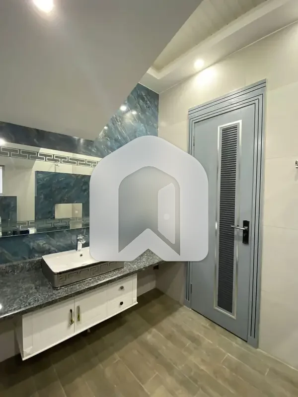 Beautiful New Renovated House For Rent Prime Location F-10|5 Bedrooms| Garden., photo 18