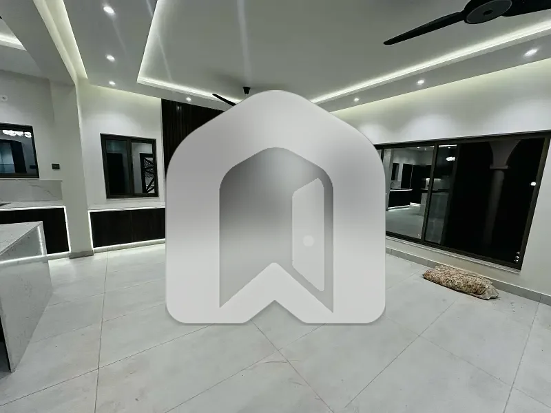 Beautiful New Renovated House For Rent Prime Location F-10|5 Bedrooms| Garden., photo 7