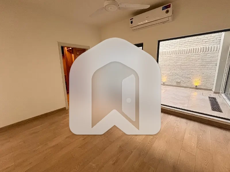Brand New Upper Portion With Roof Top Hills Views And Scenery, photo 9