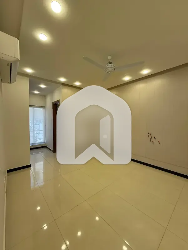 Brand New Upper Portion With Roof Top Hills Views And Scenery, photo 6