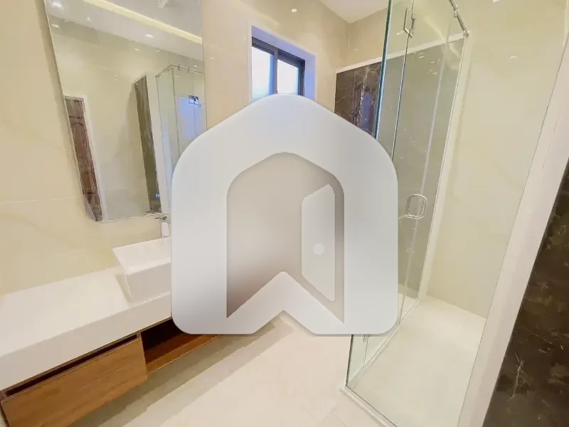 Beautiful Luxury Ground Portion For Rent In F-10 Prime VIP Location 3 Bedrooms Separate Gate, photo 9