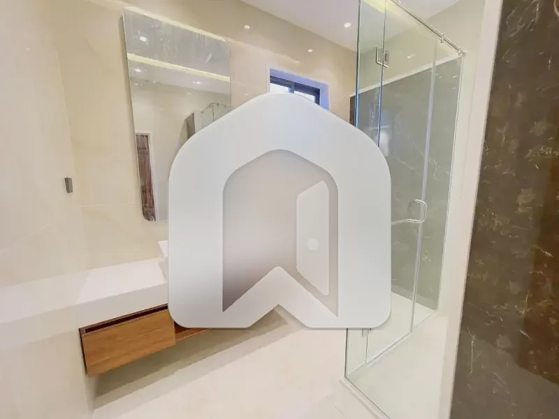 Beautiful Luxury Ground Portion For Rent In F-10 Prime VIP Location 3 Bedrooms Separate Gate, photo 10