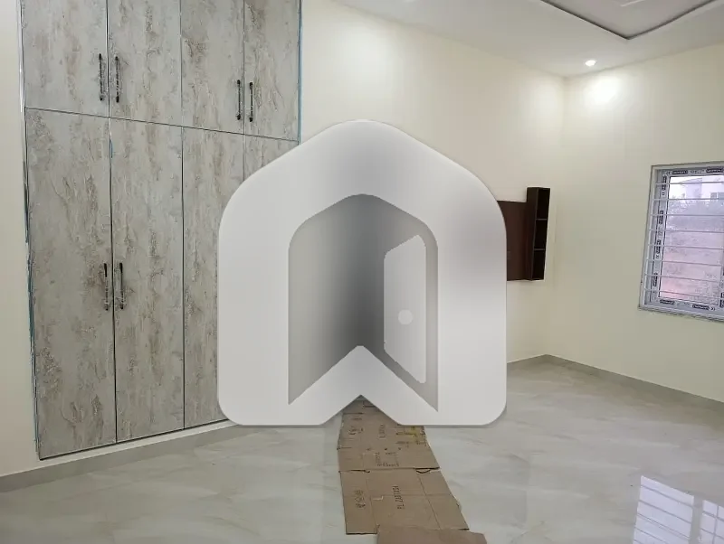 Park Enclave First Portion For Rent