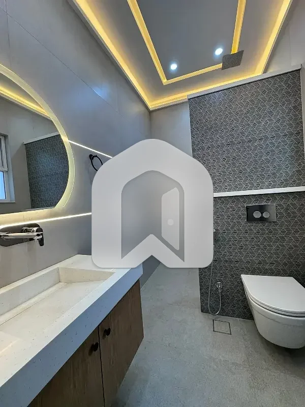 24 Marla Upper Portion Available For Rent In DHA Phase 2, photo 6