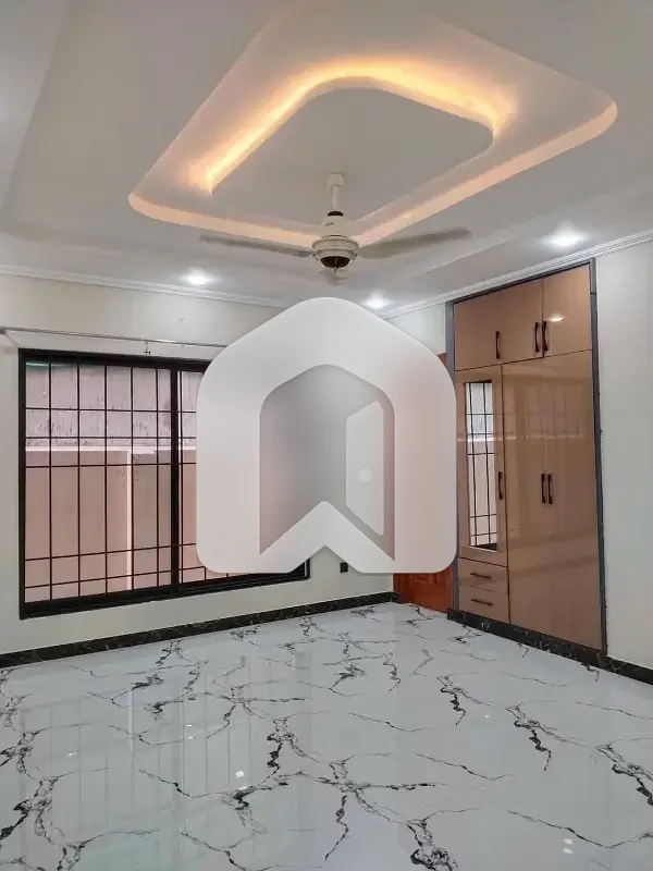 1 Kanal Double Unit House For Rent