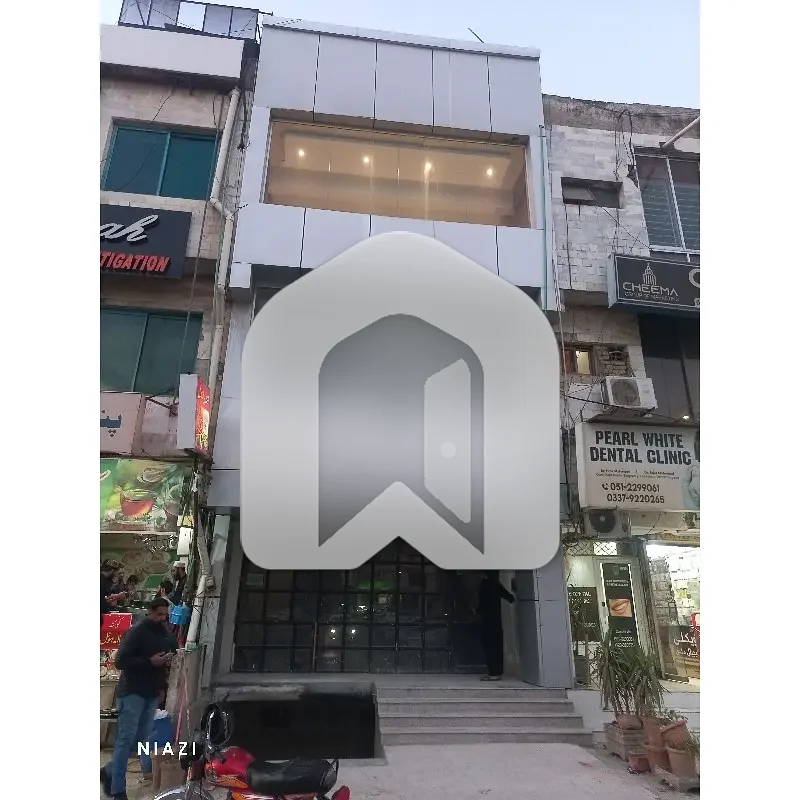 F-10 Markaz Ideal Location 950sqft Ground +1st Floor Commercial Space Available For Rent.