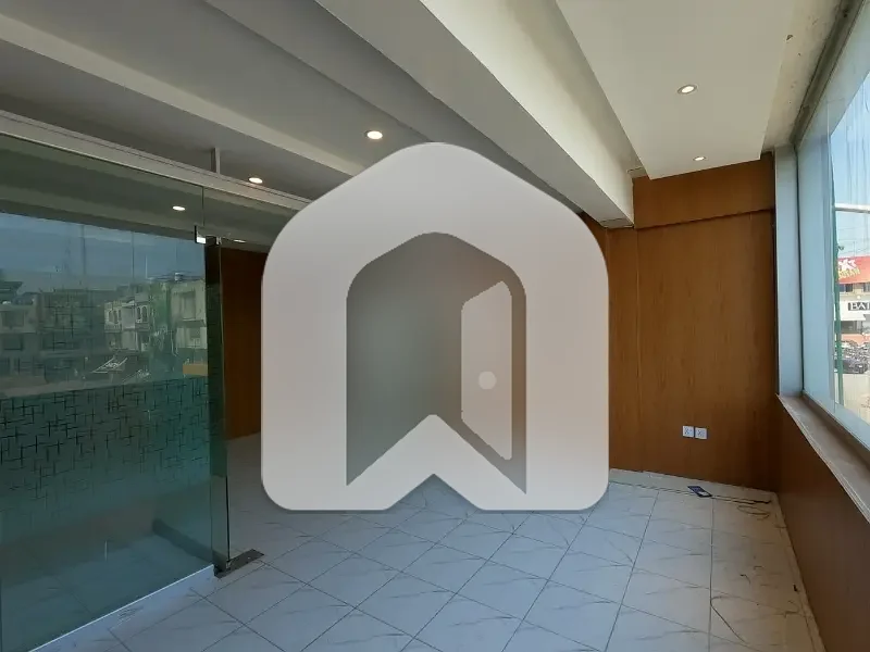F-10 Markaz 1800 Square Feet Ideal Location Basement + Ground + 1st & 2nd Floor Commercial Space Available For Rent, photo 15