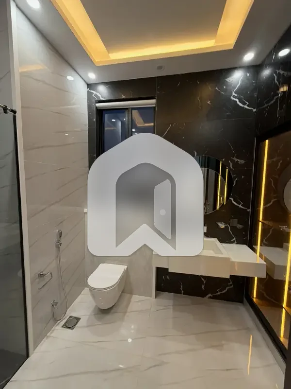 1 Kanal Luxury House Available For Rent, photo 18
