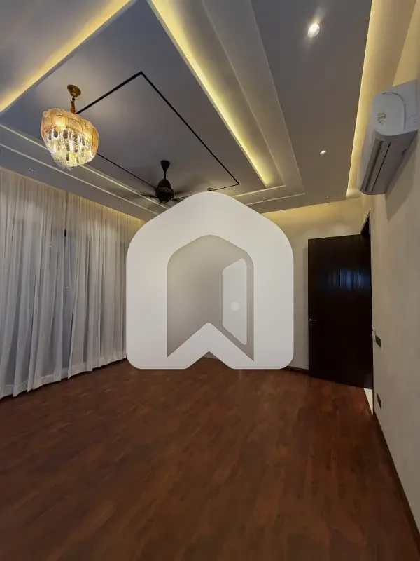 1 Kanal Luxury House Available For Rent, photo 9