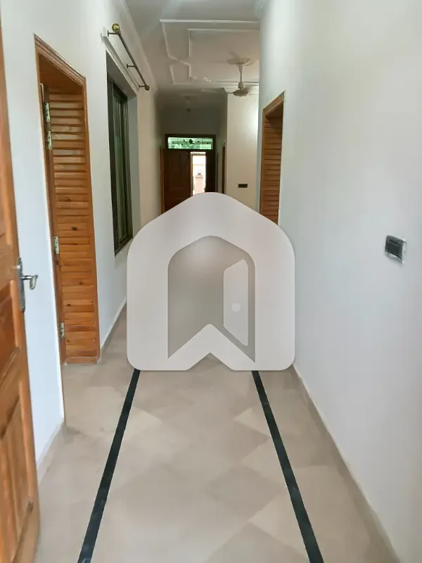 I-8/2 14 MARLA GROUND PORTION 3 BED 3 BATH 160,000