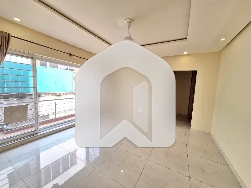 F7 Beautiful Brand New House Available For Rent, photo 6