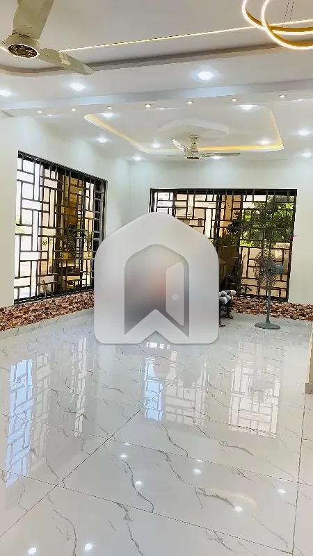 FOR RENT BRAND NEW HOUSE