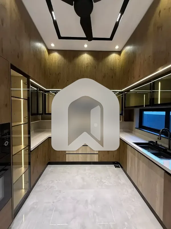10 Marla luxury house for rent, photo 6