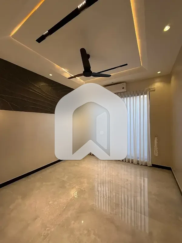 10 Marla luxury house for rent, photo 8