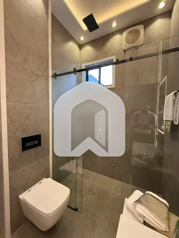 Luxurious Upper Portion Available for Rent in a Prime Location, Offering Elegant Living, Modern Comfort, and a Peaceful Environment., photo 7