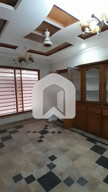 E11/1 Multi 1 Kanal Basement For Rent, photo 11