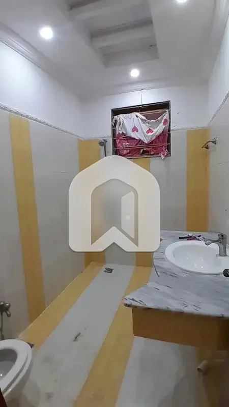 E11/1 Multi 1 Kanal Basement For Rent, photo 12