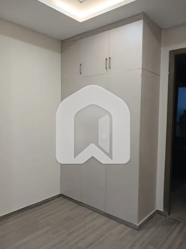 2-Bed Apartment Available for Rent in Gulberg Islamabad, featuring a prime location, comfortable living space, and underground parking. Ideal for family living., photo 2