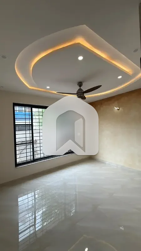 CBR TOWN PHASE 1 7 MARLA FULL HOUSE AVAILABLE FOR RENT, photo 8
