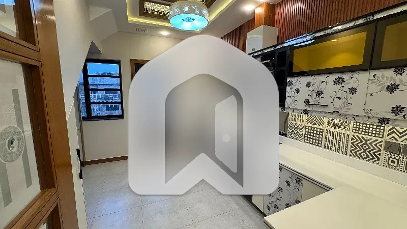 GULBERG RESIDENCIA WITH SOLAR 10 Marla FULL HOUSE FOR RENT, photo 8