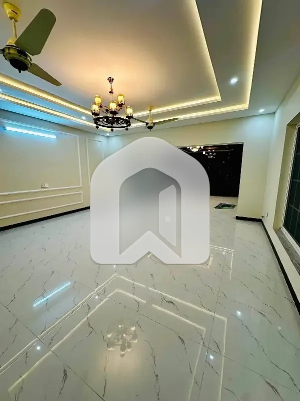 14 Marla . 40x80 Full House For Rent In G-13 Islamabad, photo 10