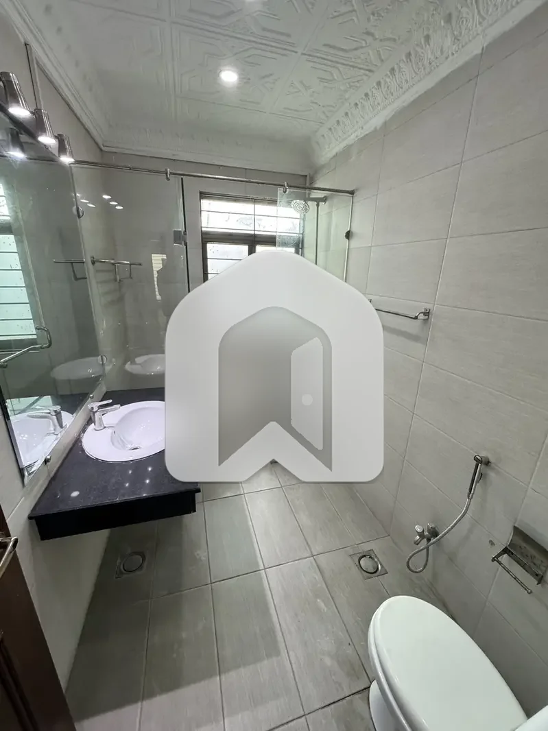2 Kanal House For Rent In F-8 On Prime Location, photo 18