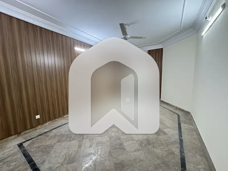 2 Kanal House For Rent In F-8 On Prime Location, photo 13