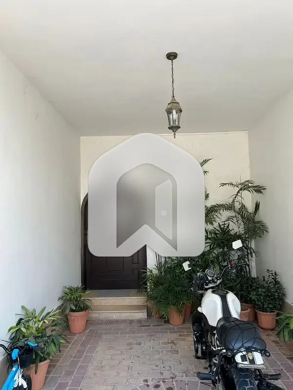 Luxury Independent Separate Portion Available For Rent