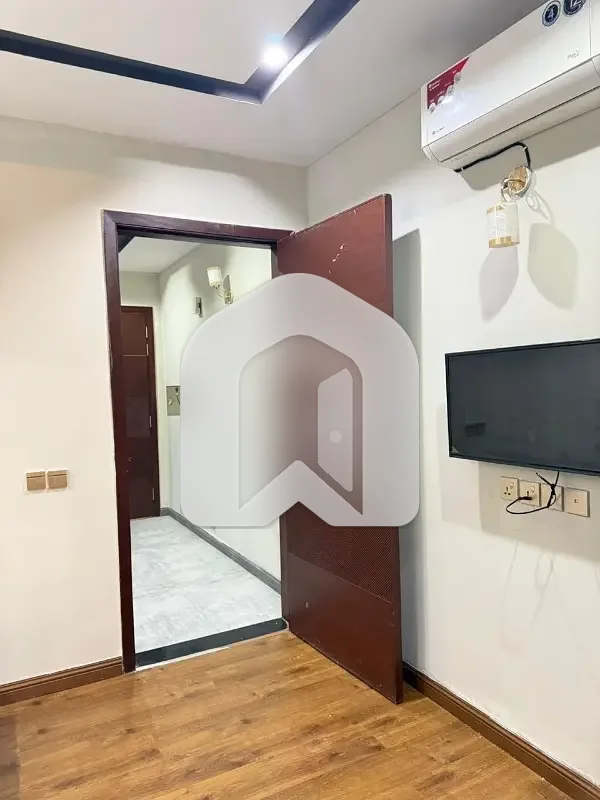 1-Bed Apartment For Rent In Gulberg Islamabad Family Friends & Guests Welcome, photo 6