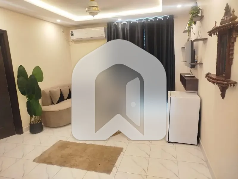 Luxury 1-Bed Apartment For Rent In Gulberg Islamabad, photo 10